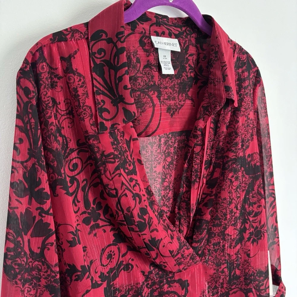 Catherines Women's Sheer Abstract Top Size 0X Red Metallic Stripes Whimsigoth‎ - Picture 2 of 11